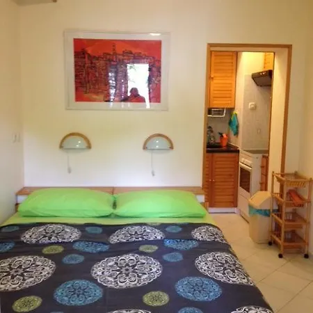 بيت ضيافة Sea Stone 3*